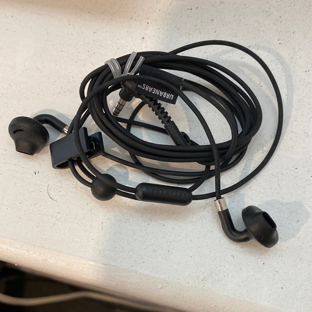 Peloton urban ears headphones